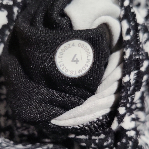 Lululemon InStill High-Rise Tight 20" Warped Grain Alpine White Black Size 4 EUC - Picture 5 of 5